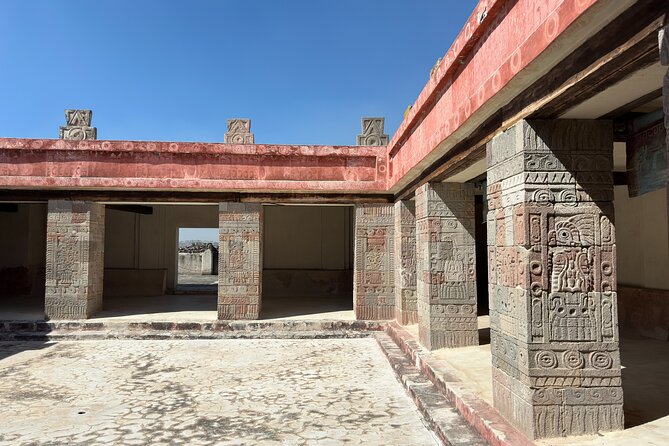 Teotihuacan Tour with Basilica of Guadalupe and Tlatelolco - Artesanías Poncho: Crafts, Replicas, and Drink Tastings