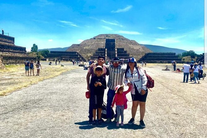 Teotihuacan Tour with Basilica of Guadalupe & Tlatelolco - The Teotihuacan fuel stop: Restaurante Huehueteotl