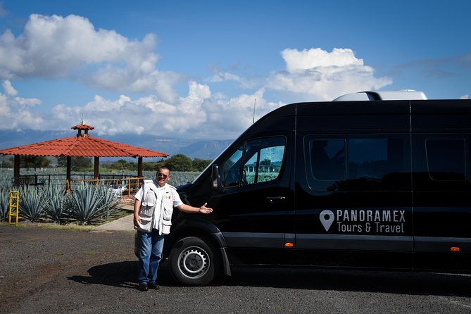Tequila Route Experience from Guadalajara - Amatitán and Route 43 tequila chants: the fun stop