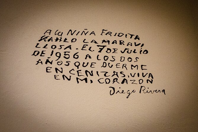 Ticket for the Frida Kahlo Museum - Using the English or Spanish digital guides the smart way