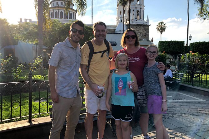 Tlaquepaque and Tonala Private Full-Day Tour - Tonalá on your route: market life, city hall context, and barro petatillo