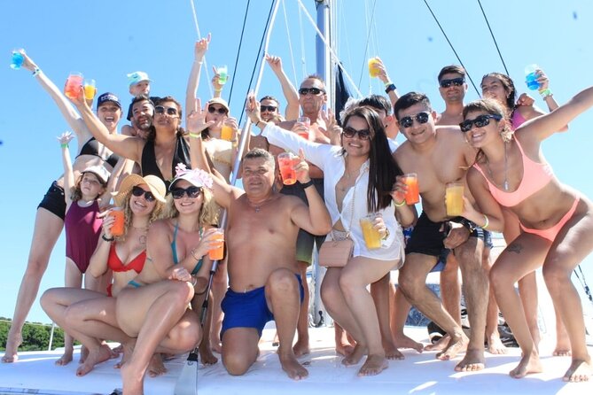 Top Isla Mujeres Catamaran Tour with Snorkel Open Bar and Buffet lunch - Entering the day: catamaran check-in and the Cancún start