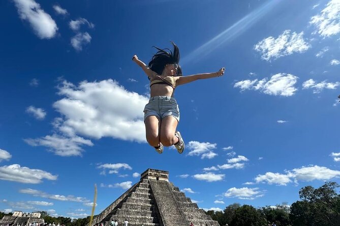 Tour Chichen Itza 2 Cenotes Suytun and Ik-kil - Getting There: 6:00 am Start, Air-Conditioned Ride, and What You Actually Eat