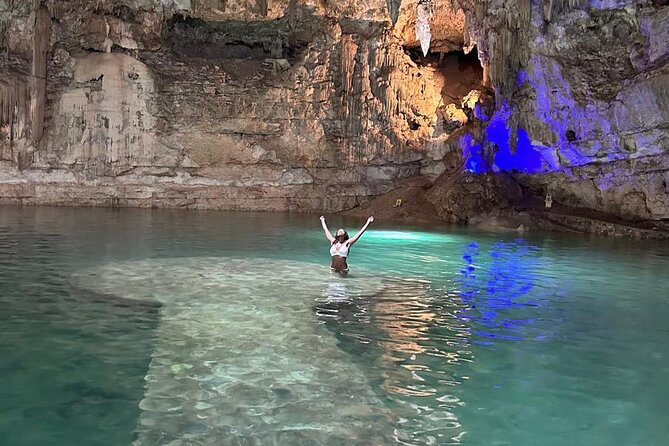 Tour Chichen Itza 2 Cenotes Suytun and Ik-kil - Chichen Itza: Pyramid Views, the Caracol, and Sunshade Help