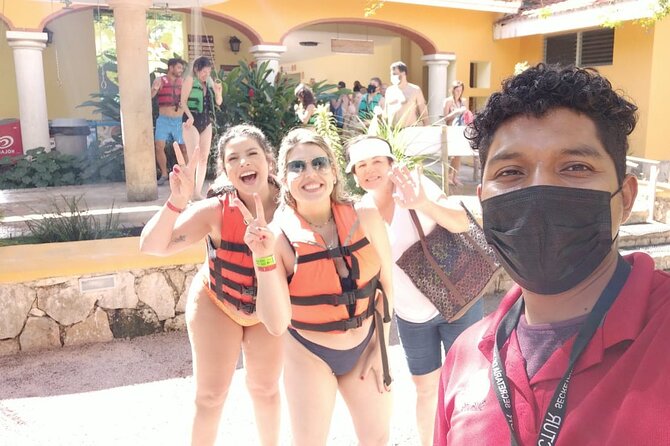 Tour de Dia a Chichén Cenote Ik Kil Cenote Suytun y Valladolid - Stop 2: Xocenpich Maya Blessing, Cacao Tasting, and the Optional Shopping Reality
