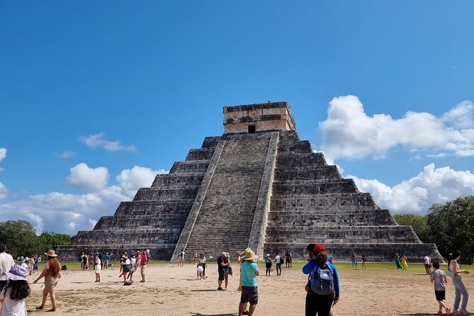 Tour de Dia a Chichén Cenote Ik Kil Cenote Suytun y Valladolid - Getting There and Staying Sane: Pickup, Bus Size, and Timing