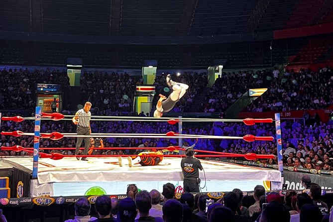Tour Lucha Libre ,Tacos, Tequila and Mezcal in Mexico City - Food and drinks you can plan for, plus the no-drinks-for-under-21 rule