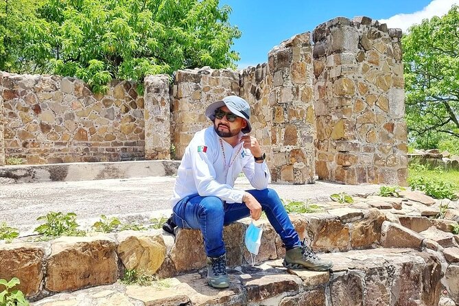 Tour Monte Albán, Hierve el agua, Teotitlán Del Valle and Mezcal - Small extras: when guides add time for local icons