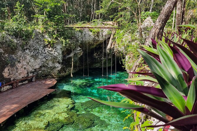Tour to Coba Tulum and Cenote with Buffet from Tulum - Stop 4 at the Tulum archaeological site: the walled city on the coast