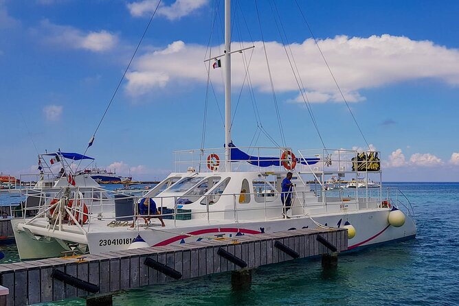 Tour to Cozumel by Catamaran with Snorkeling and Buffet Lunch - Downtown San Miguel de Cozumel, A Late Afternoon Stroll