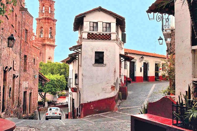 Tour to Taxco and Cuernavaca - Cuernavaca, Plaza Stops, and the Cathedral Pause