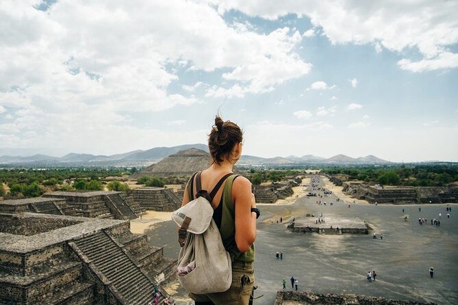 Tour to Teotihuacan includes Cuevas a mystical History - A half-day plan that actually makes Teotihuacan easier to understand
