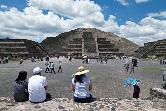Tour to Teotihuacan with visit to ancient caves and CDMX transportation - Pickup in CDMX, so you do not lose half a day