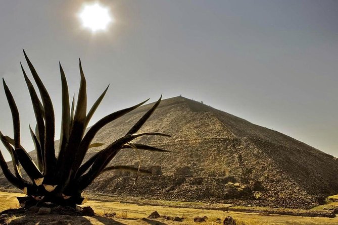 Tour to the Pyramids of Teotihuacán and Basilica of Guadalupe - Key things I’d bet on