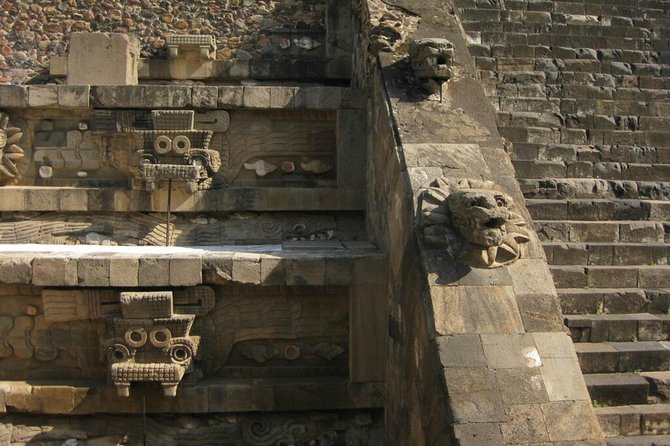 Tour to the Pyramids of Teotihuacán and Basilica of Guadalupe - Getting there smoothly: the 9:00 am start and pickup zones
