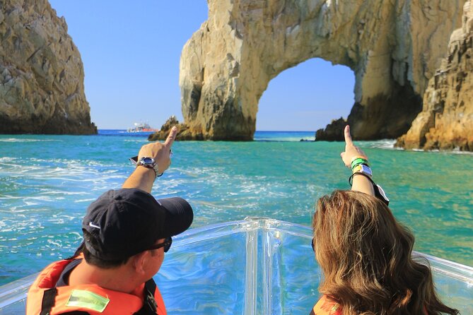 Tours in Cabo, Paseo al Arco and Fin de la Tierra in the only Clear Boat - The 40 to 50 minute route, from the marina to the Arco and back