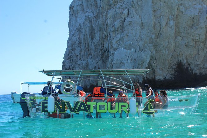 Tours in Cabo, Paseo al Arco and Fin de la Tierra in the only Clear Boat - Comfort, rules onboard, and who should ask questions first