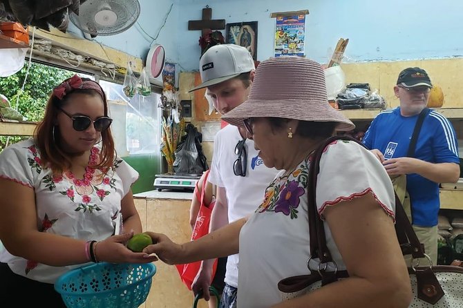 Traditional Family Kitchen in Cozumel - From shopping to a family kitchen where you actually cook