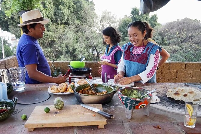 Traditional Oaxaqueña Cooking with Grandma's Recipes - Main event: chile rellenos and the techniques to repeat at home