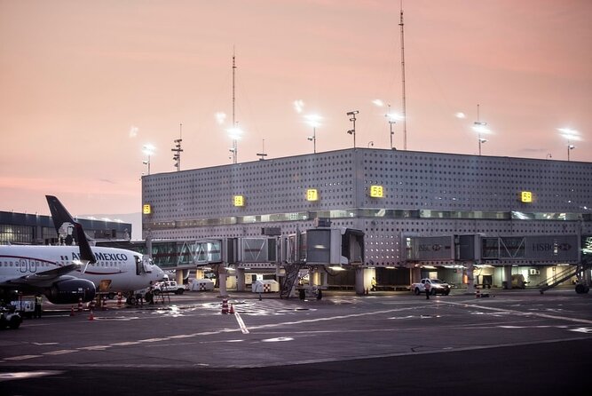 Transfer & assistance one-way from/to Mexico City Airport/hotel - Timing Realities: Early Flights, Delays, and Road Traffic