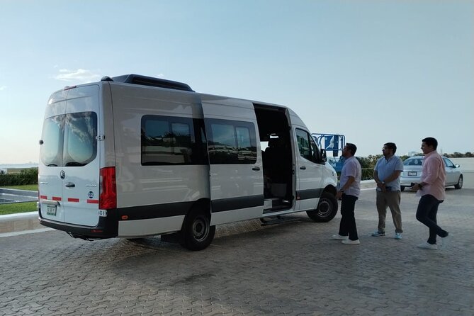 Transfer from Cancun airport to Cancun hotel zone 1 to 8 people - Vehicle Comfort: Vans That Focus on Function, Not Flashy Promises