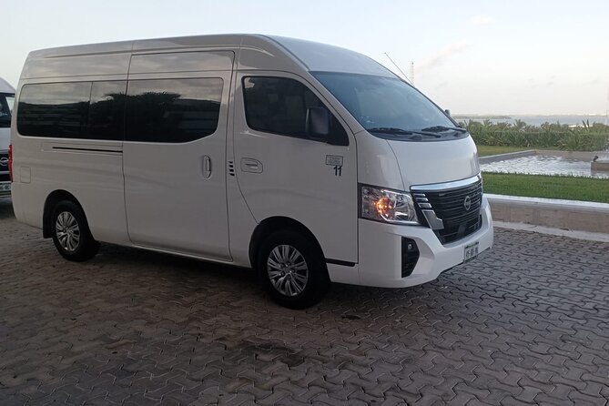 Transfer from Cancun airport to Cancun hotel zone 1 to 8 people - Communication That Helps, Especially With Flight Delays