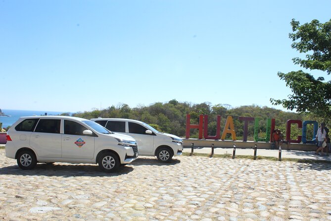 Transfer Huatulco Airport to Huatulco Hotels - Driver experience: friendly, bilingual, and useful on the way