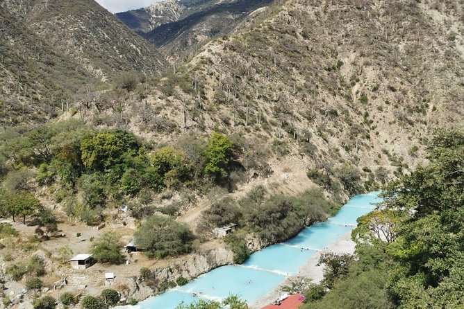 Travel to Tolantongo: Transportation and tickets - Meeting in Roma Sur and the long Mexico City to Tolantongo drive