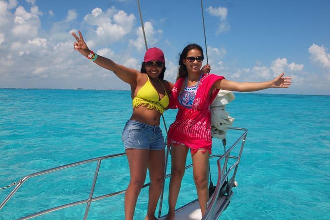 Trimaran La Lupita,Sail Away to Isla Mujeres from Cancun - Lunch at the Included Buffet: Good Energy, Mixed Quality