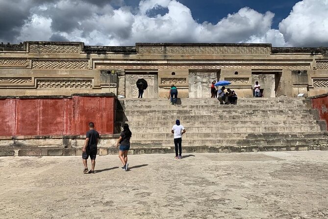 Tule, Mitla & Hierve el Agua Full-Day Tour with Certified Guide - Teotitlán del Valle weaving visit: natural dye lessons and a sales-aware mindset