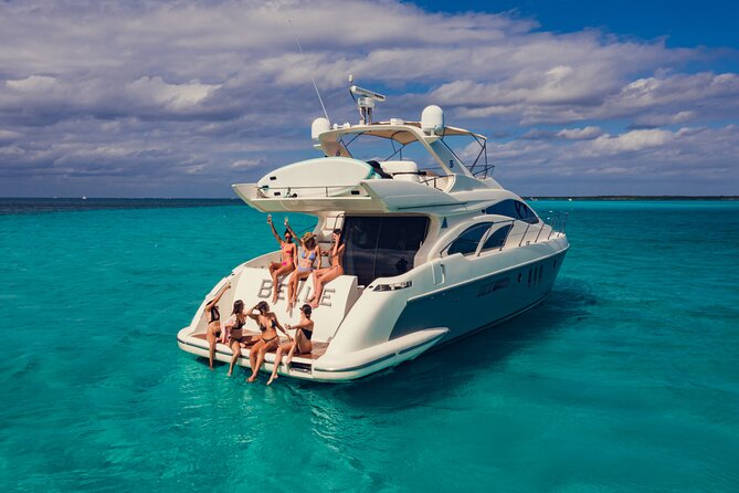 Tulum All Inclusive 4h – Luxury 58' Azimut Yacht - The snorkeling portion: gear is onboard, so you can spend your energy on the water