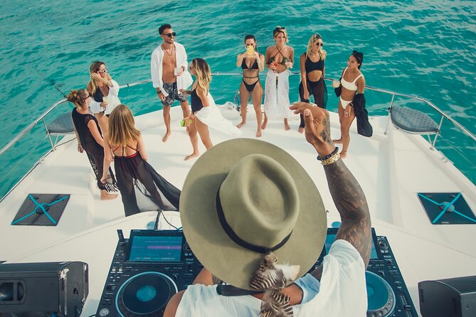 Tulum All Inclusive DJ Party – 51' Leopard PowerCat 4h - The 4-hour rhythm: cruising, DJ time, and back to dock