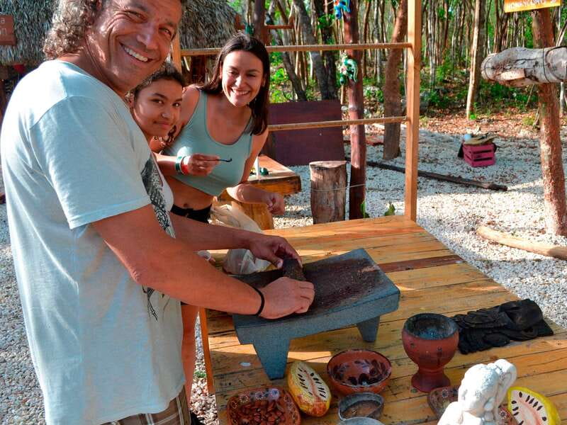 Tulum: Chocolate & Honey Sanctuary Experience with Lunch - Honey and the stingless Maya bee: why this sanctuary focuses on conservation