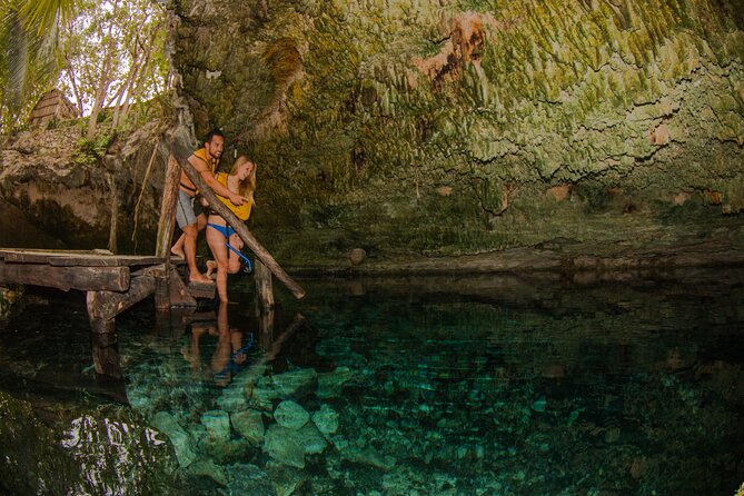 Tulum highlights tour, Cenote & Jungle Village pick up included - Stop 1 at the Tulum ruins: sea-facing views and real context