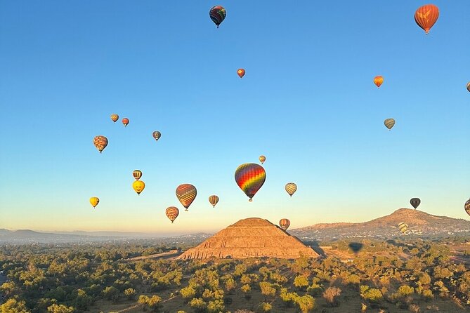 Unforgettable Balloon Flight + Tour of Teotihuacan - Cave breakfast at Gran Teocalli: food, atmosphere, and how long it takes