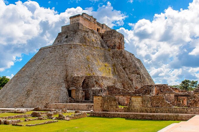 Uxmal and Kabah Ruins Tour with Chocolate History - Restaurant Bar Cana-Nah: the included 3-course lunch plan