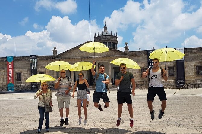 Walk Guadalajara! - Stop by Stop: Plaza de la Liberación and Guadalajara Cathedral