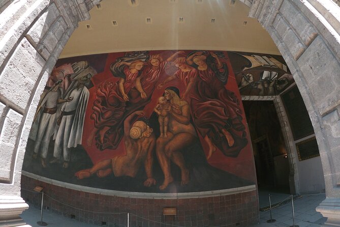 Walking Tour in Mexico City for Exploring their Cultural Heritage - Stop 3: Plaza de Santo Domingo and the Spanish-to-mural contrast