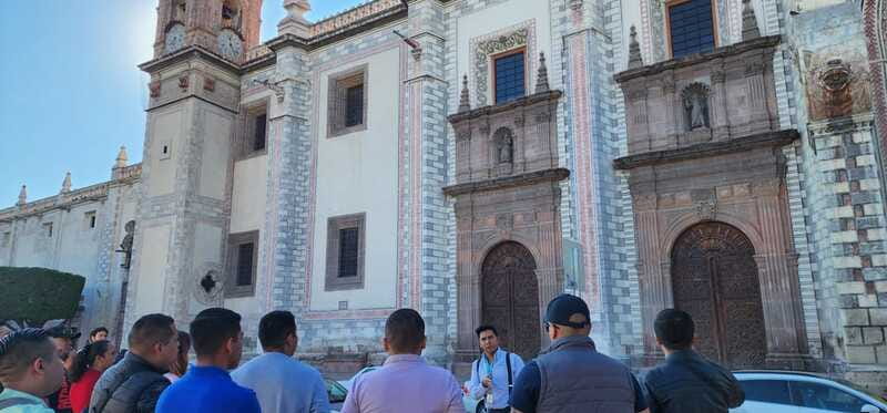 Walking Tour: Temples and Convents (Western Zone) - What your guide adds: stories, humor, and real answers