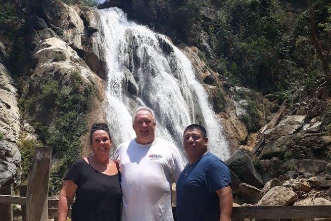 Waterfall Experience - The extra stops: chocolate tasting and medicinal plants