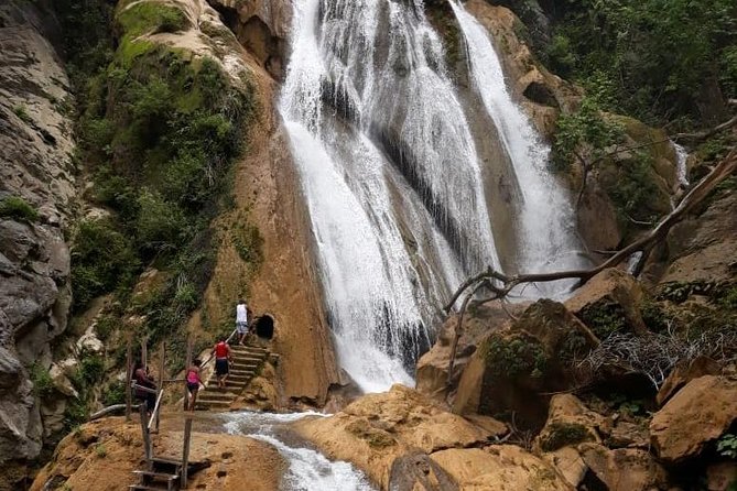 Waterfall Experience - Getting there smoothly: pickup time, drive, and tour rhythm