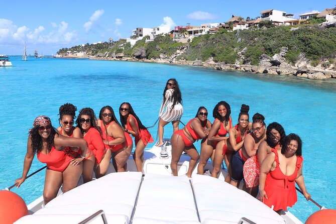 Yacht 48ft Rental in Cancun for up to 15 people - Onboard perks: drinks, ice, and what extras can add