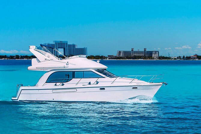 Yacht Meridian 40FT Best Private Rental in Cancun - Price math that actually helps: $265.83 per group, plus the real extras