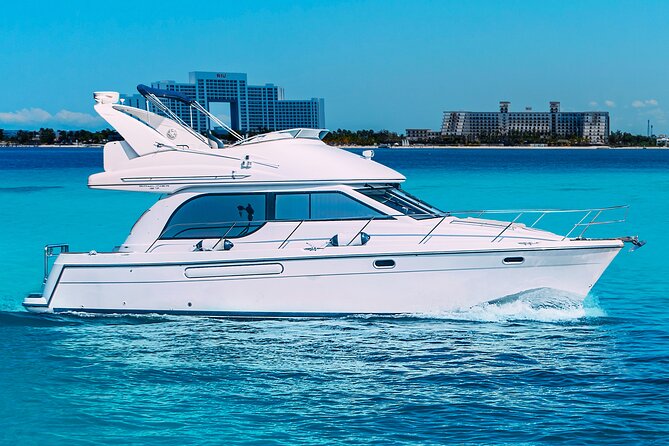 Yacht Meridian 40FT Best Private Rental in Cancun - Weather, sea state, and safety: the part that controls the mood